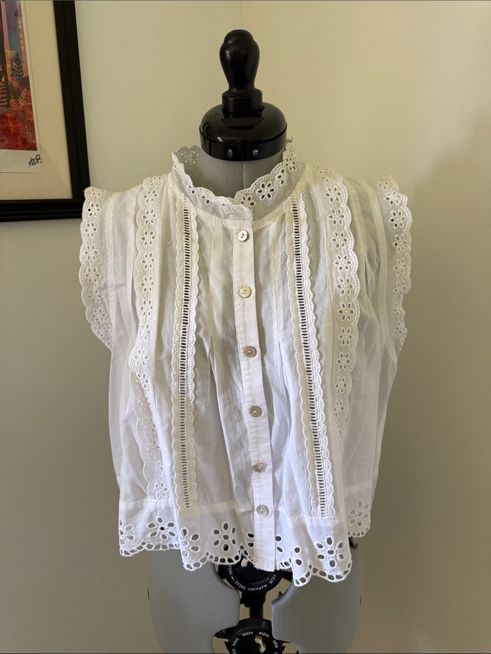 White Eyelet Lace Button-Front Sleeveless Top